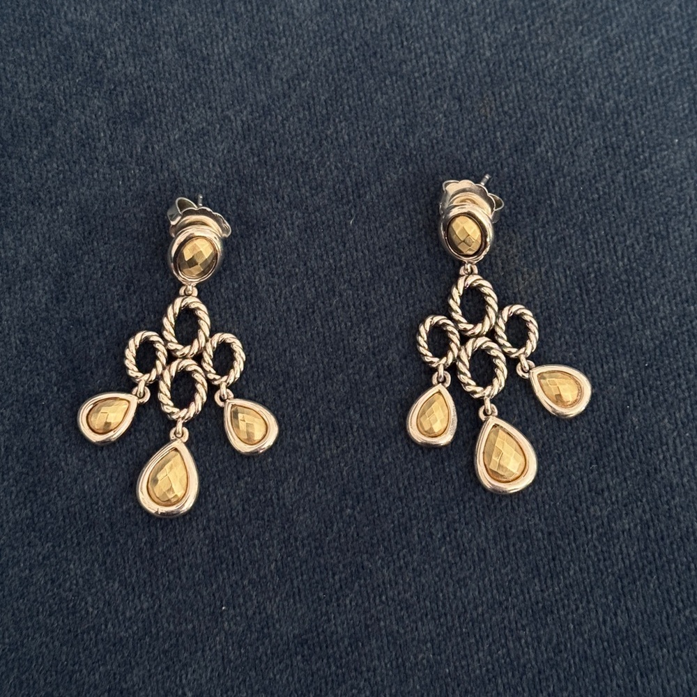 David Yurman Women’s Two-Tone Sculpted Cable Chandelier Earrings - Picture 3 of 5